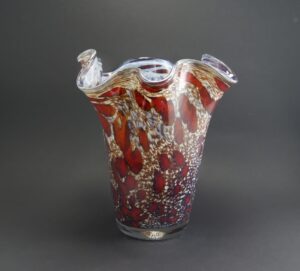 Wazon szklany artystyczny - ręcznie formowany