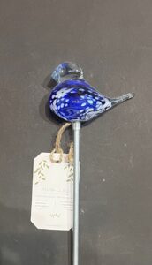 Ozdoba ogrodowa ptaszek / Garden ornament bird (blue-white)