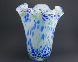 Wazon szklany artystyczny - ręcznie formowany - WCH.64 Wazon szklany artystyczny - ręcznie formowany