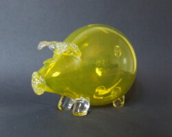 Szklana figurka i skarbonka - świnka żółta Szklana figurka i skarbonka - świnka żółta