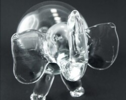 Szklany słonik skarbonka - bezbarwny Szklany słonik skarbonka - bezbarwny